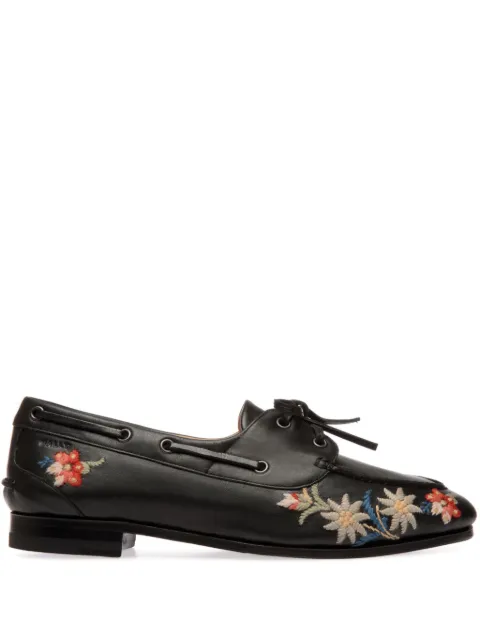 Bally mocasines con bordado floral