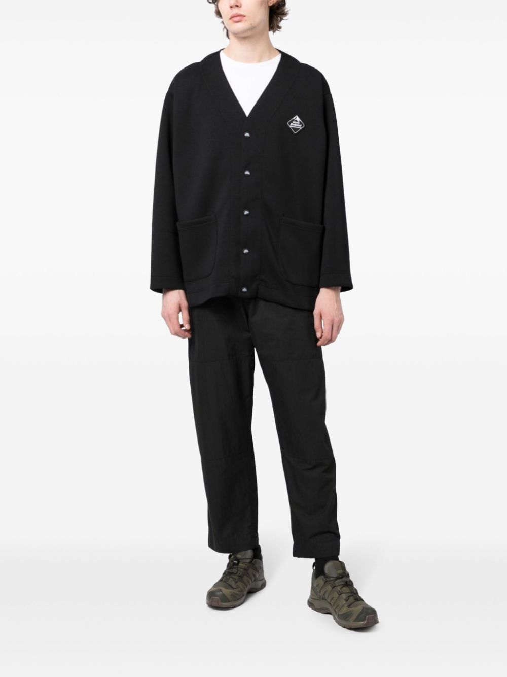 White Mountaineering logo-patch cardigan - Zwart