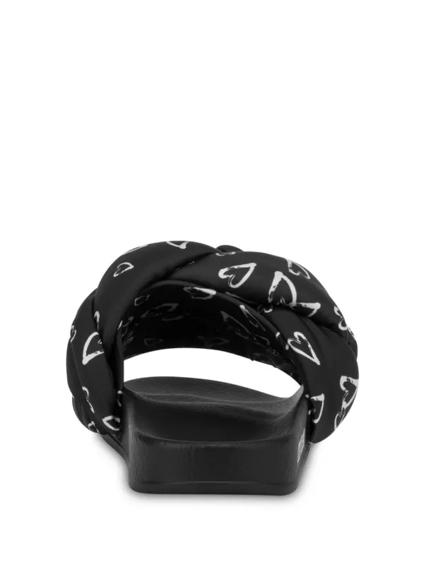 【関税込み】Moschino ブラック Sweet Heart ブーツ ハート Moschino(モスキーノ) ブーツ(レディース) - 海外通販のBUYMA