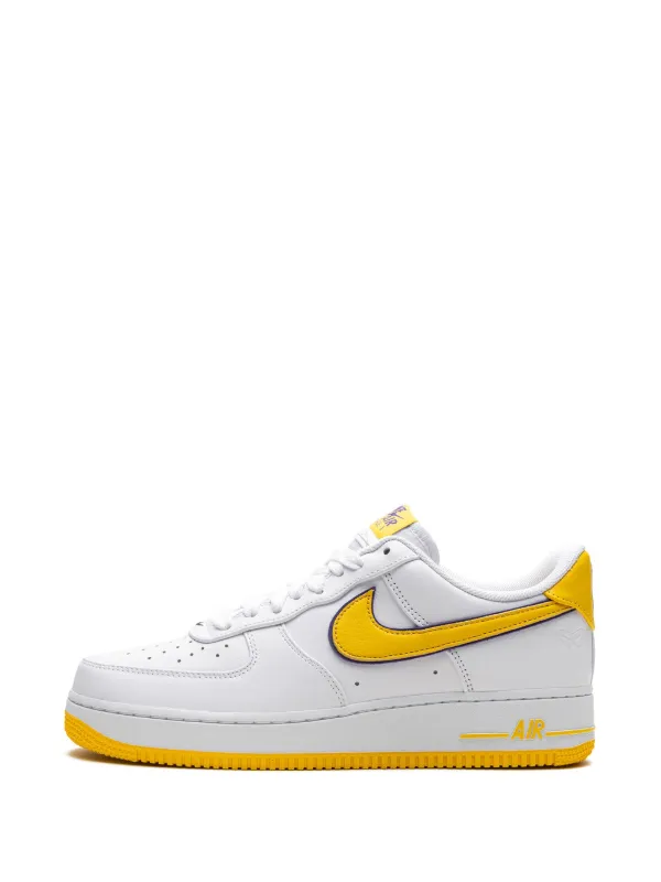 Nike Air Force 1 Low Retro Sneakers | White | FARFETCH