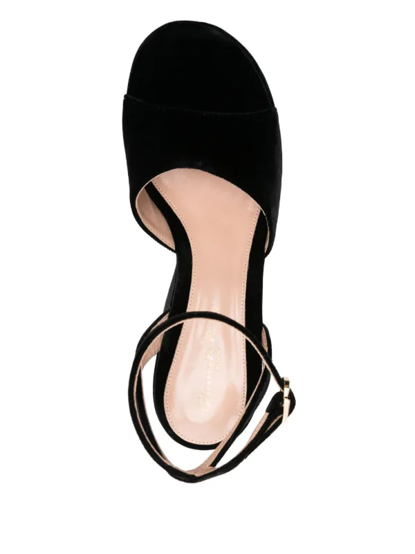 Gianvito Rossi ベルベット サンダル | ブラック | FARFETCH JP