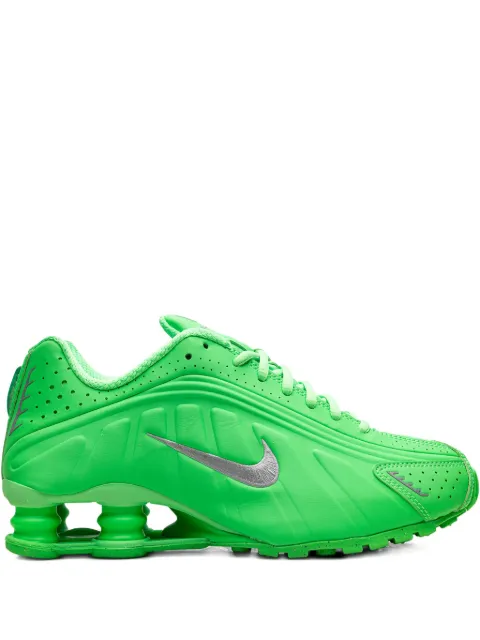 Nike Shox R4 "Green Strike" sneakers