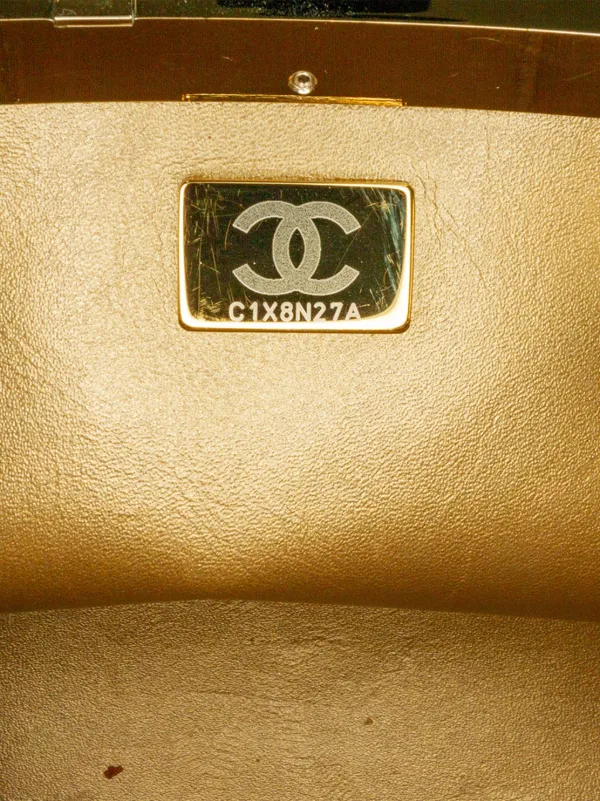 CHANEL Pre-Owned 2021-2024 キルティング エナメル ロゴ