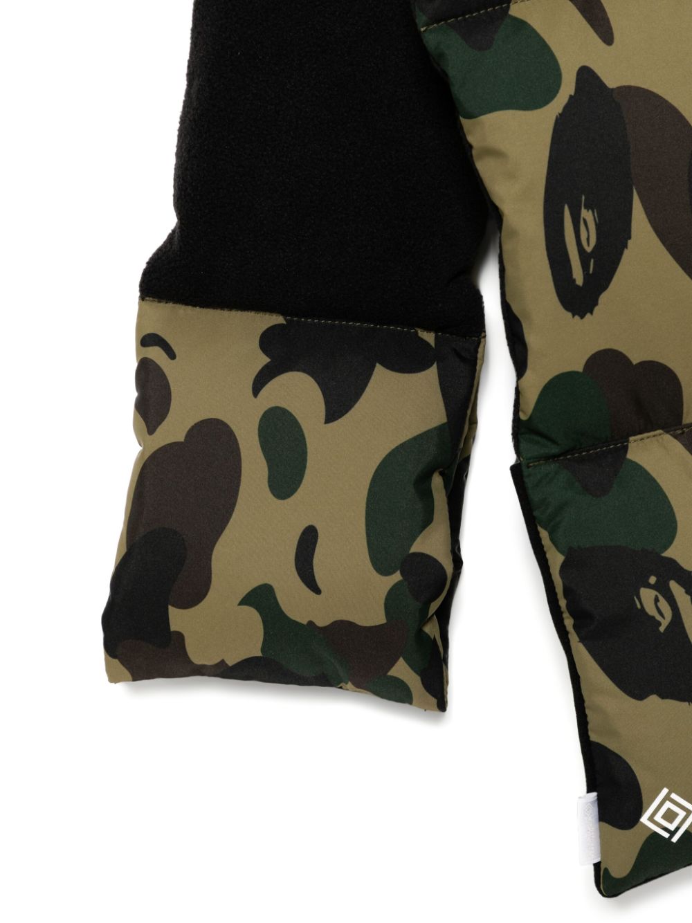 A BATHING APE® Gore-Tex stopper 1st Camo sjaal - Groen