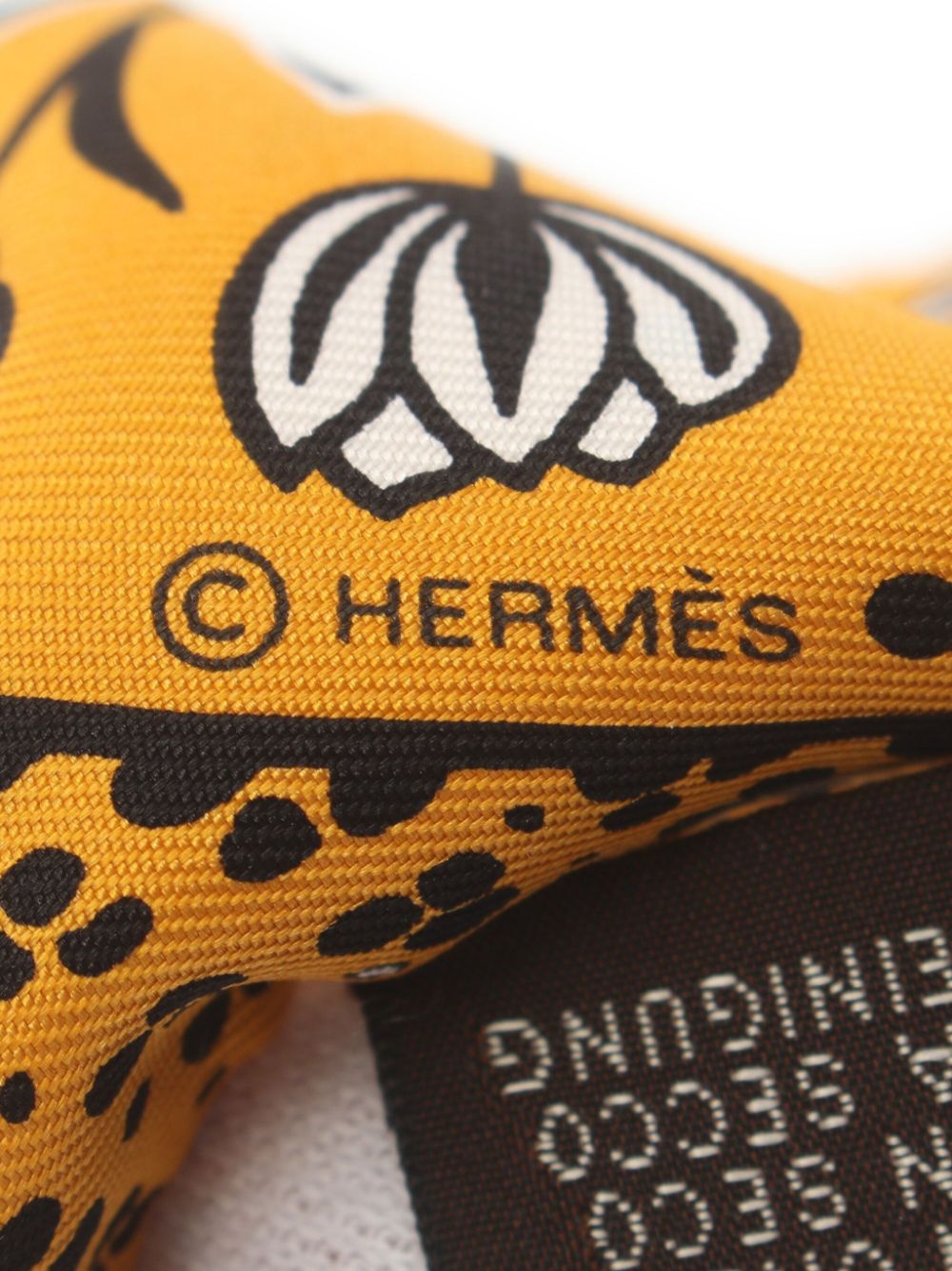 Hermès Pre-Owned 2010s Les Leopard Twilly scarf - Geel