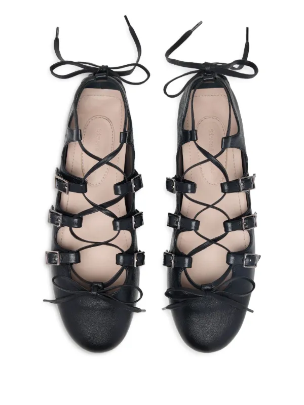 Simone Rocha Ghillie フラットシューズ | ブラック | FARFETCH JP