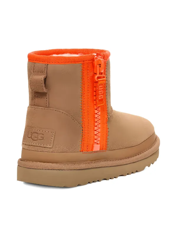 UGG Kids Zipper Tape ミニブーツ | ニュートラル | FARFETCH JP