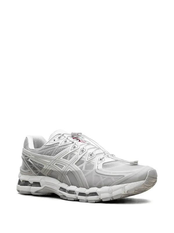 ASICS x Unaffected☆Gel-Kayano 20 コラボ クリーム/グレー ASICS - x UNAFFECTED GEL-KAYANO 20 Sneaker in Cream & Lake