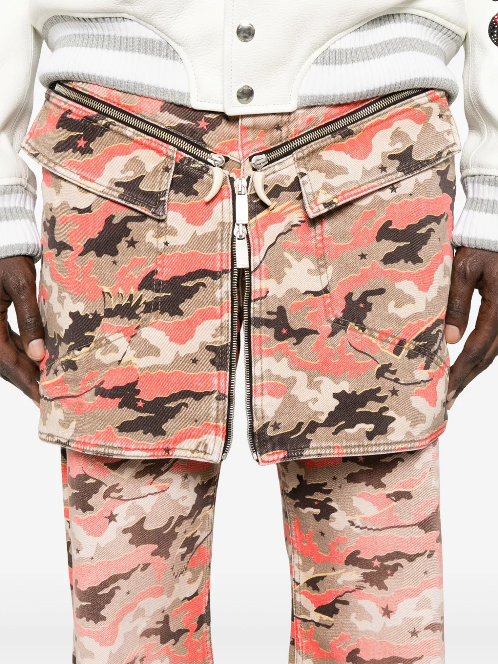 Off-White Jeans met camouflageprint Oranje