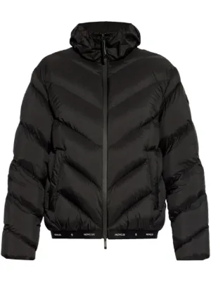 Moncler羽绒服。XS 新品