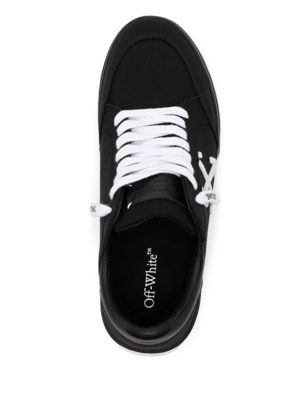 Off-White バルカナイズ ローカット スニーカー | ブラック | FARFETCH JP