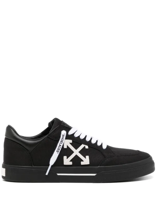 Off-White バルカナイズ ローカット スニーカー | ブラック | FARFETCH JP