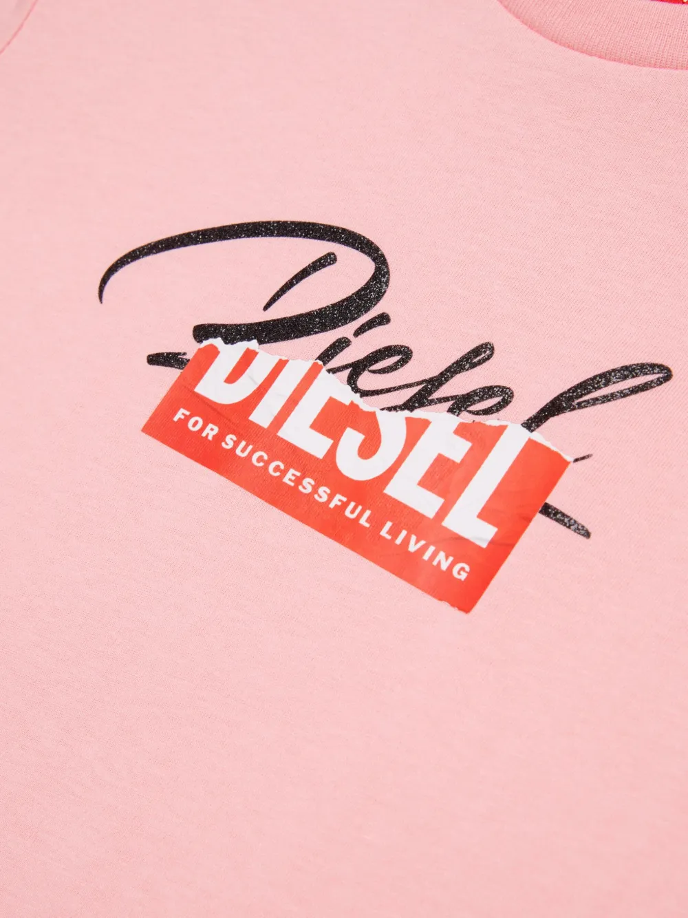 Diesel Kids Katoenen T-shirt met gerafelde logoprint Roze