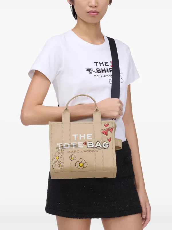 トートバッグ MARC JACOBS THE CANVAS TRAVEL TOTE BAG MARC JACOBS THE TRAVEL TOTE | Browns Shoes