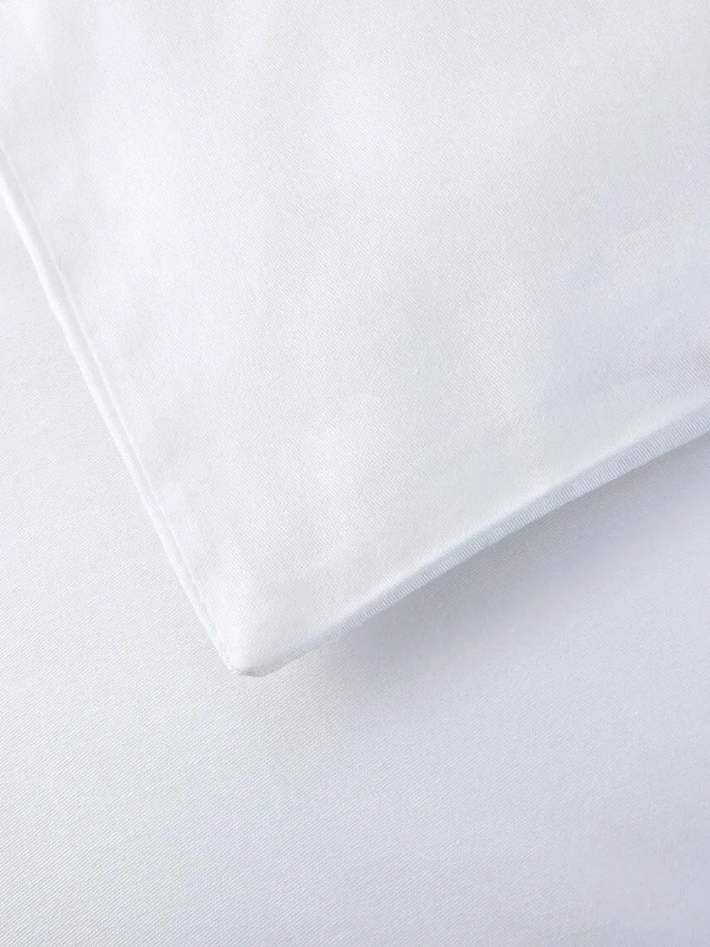 Hugo Boss Stripe-detail Bedding Set In Multi