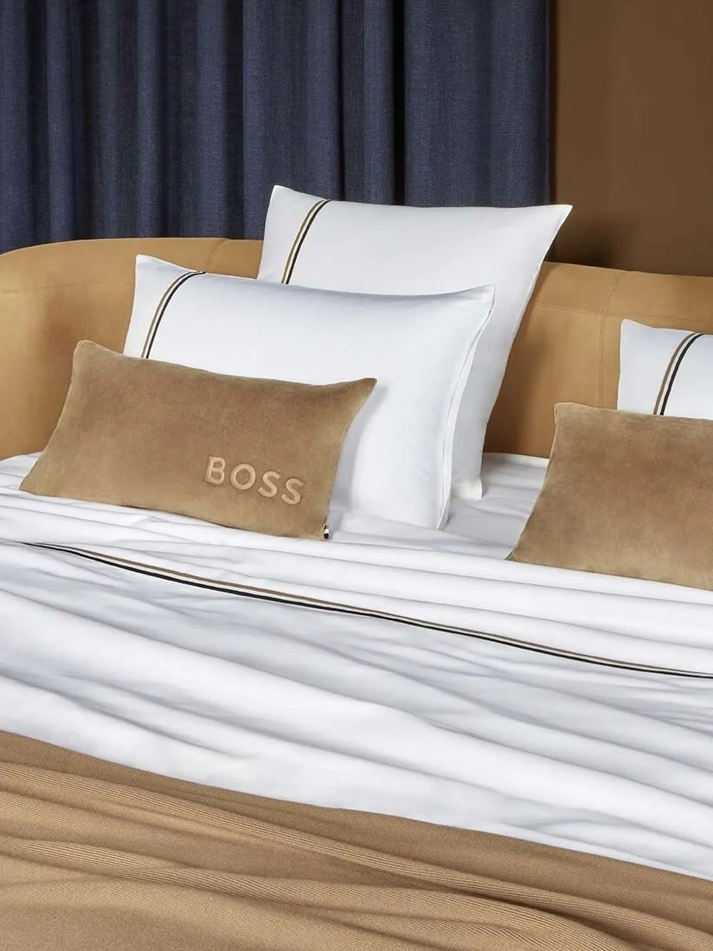 Hugo Boss Stripe-detail Bedding Set In Multi