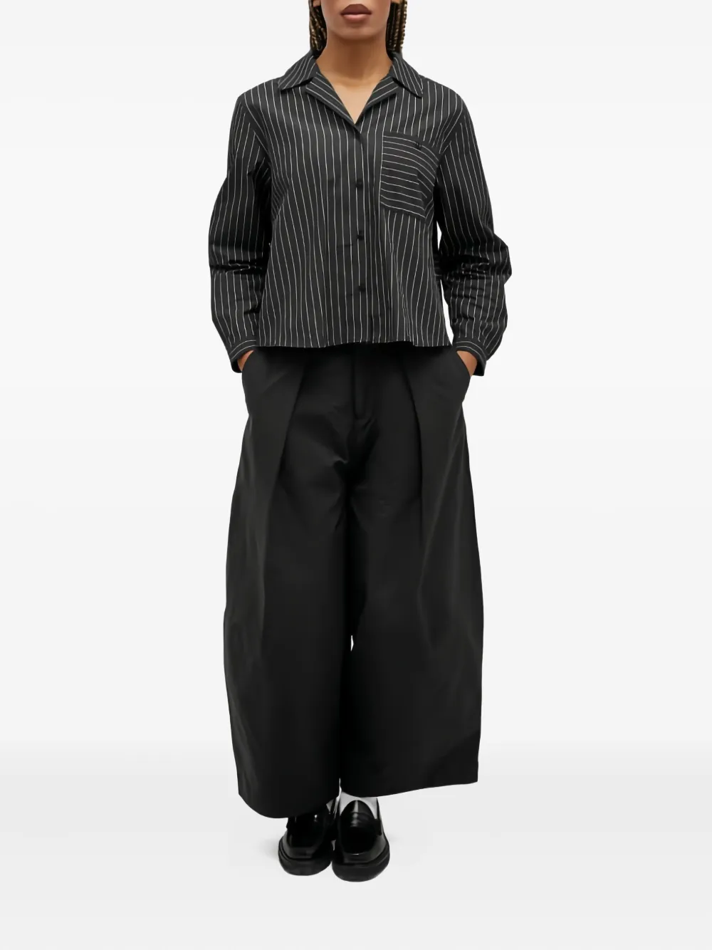 YMC pinstripe pleated shirt Zwart