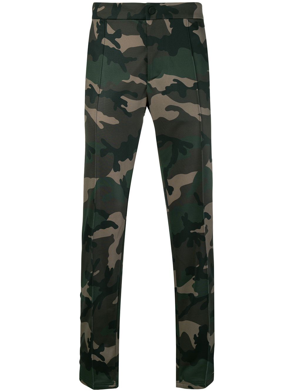 camouflage-print trousers