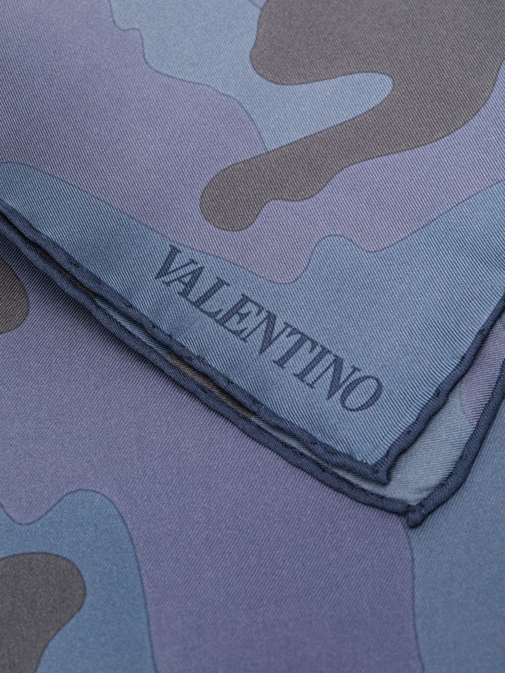 Valentino Garavani camouflage scarf - Blauw