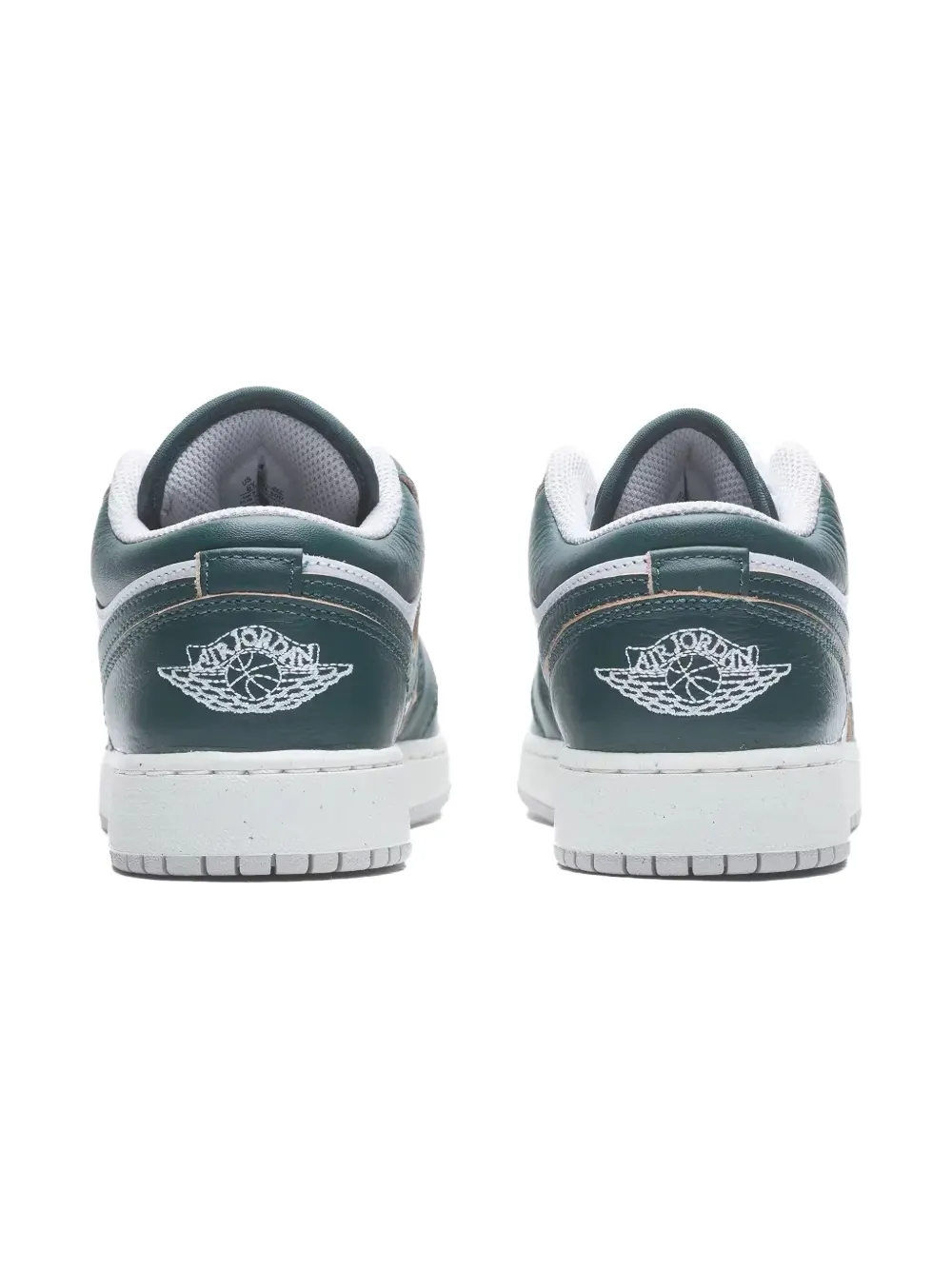 Jordan Kids Jordan 1 Low SE "Oxidized Green White Sail" sneakers