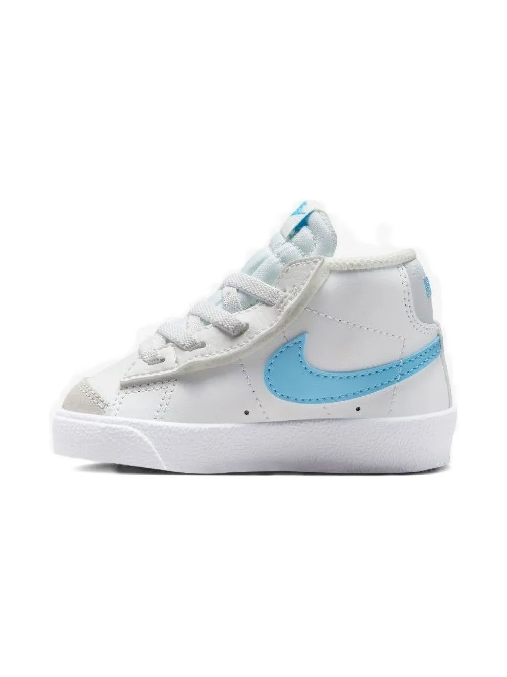 Nike Blazer Mid '77 Sneakers In White