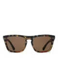 Burberry Code sunglasses - Brown