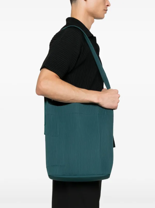 Homme Plissé Issey Miyake Large Pleated Utility Bag | Green 