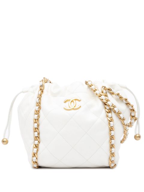 CHANEL Pre-Owned 2021-2024 Quilted Lambskin Chain Around bucket bag