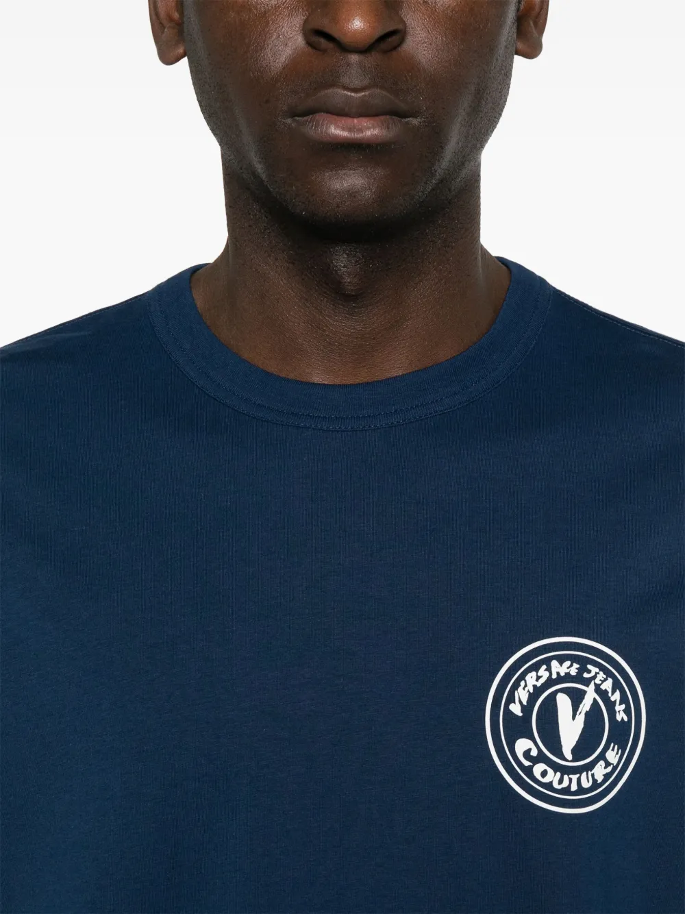 Versace Jeans Couture T-shirt met V-embleem Blauw