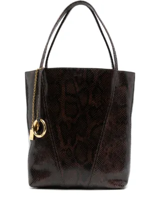 Chloé
