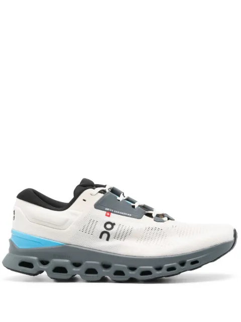 On Running Cloudstratus sneakers