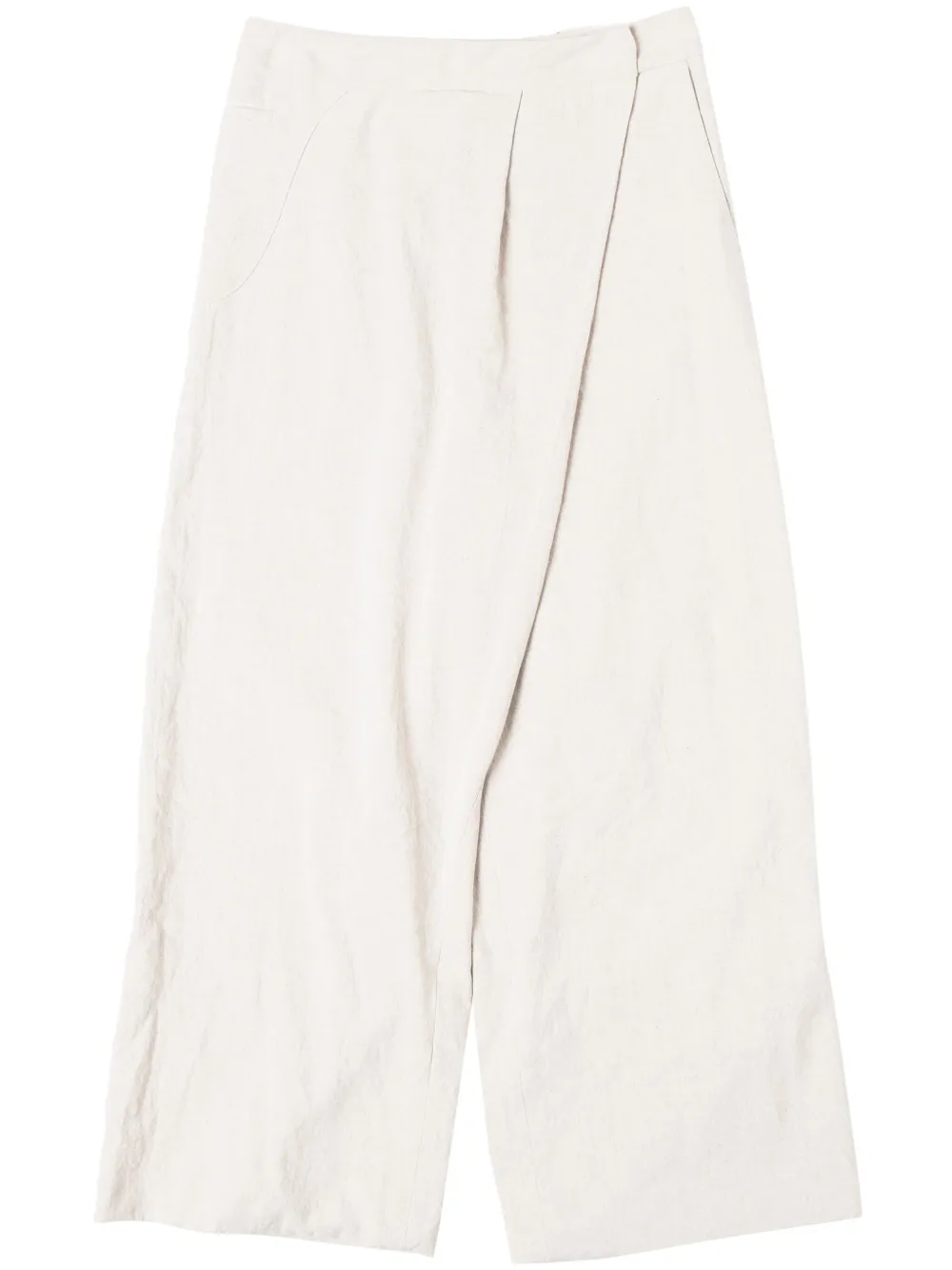 straight-leg trousers