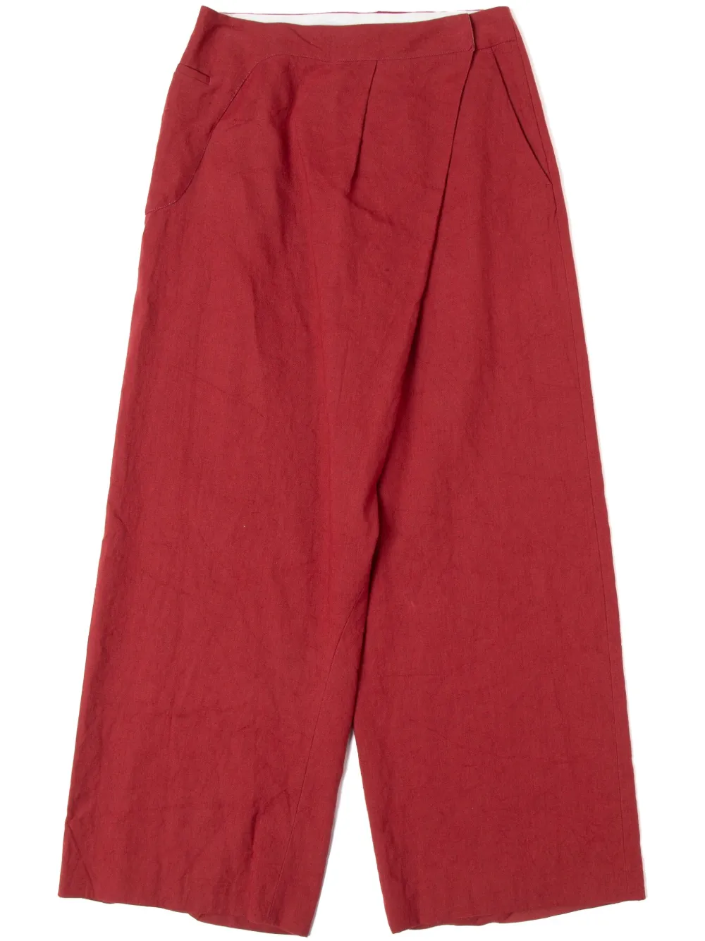 straight-leg trousers