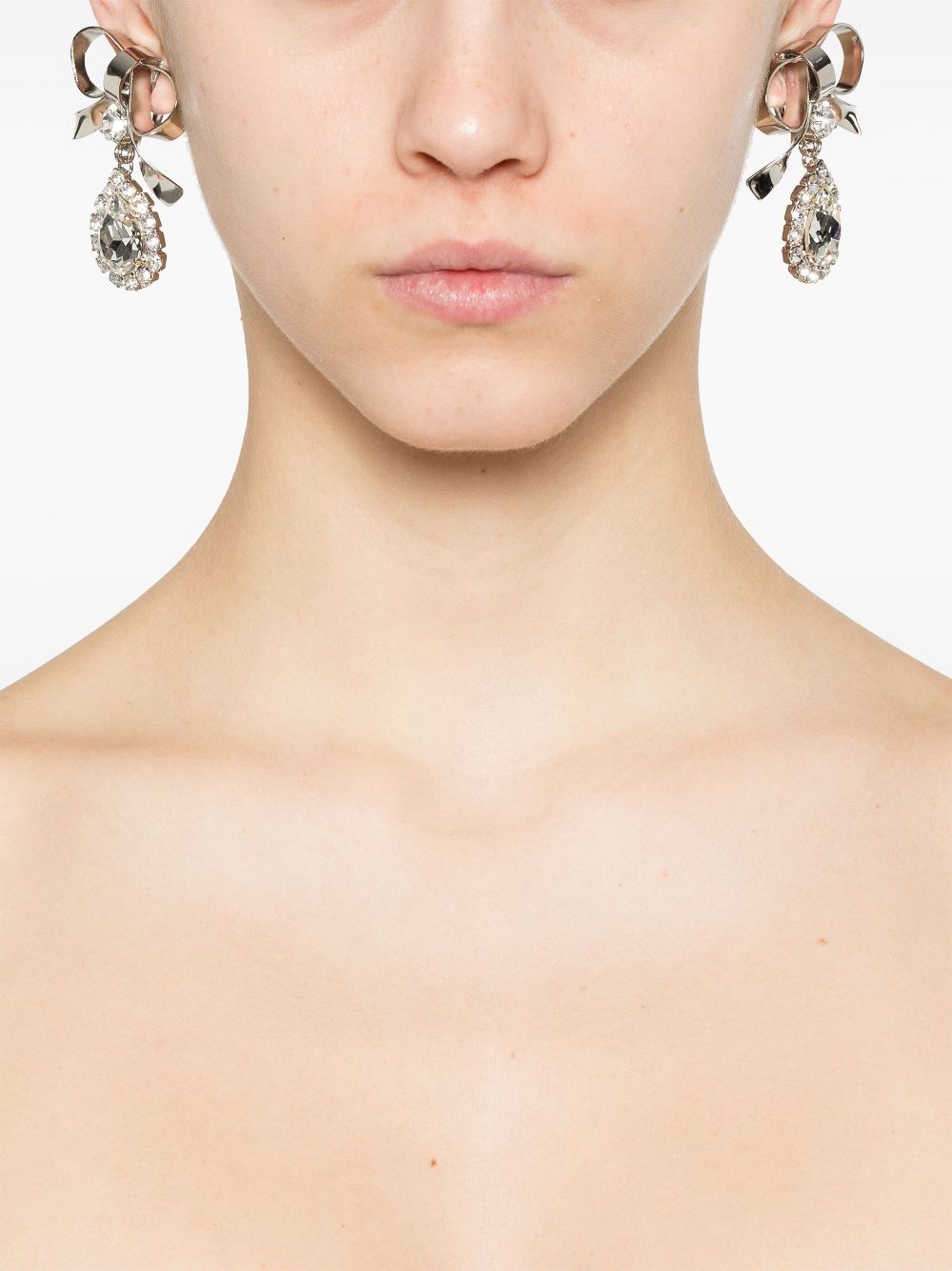 Alessandra Rich crystal-embellished bow drop earrings - Silver