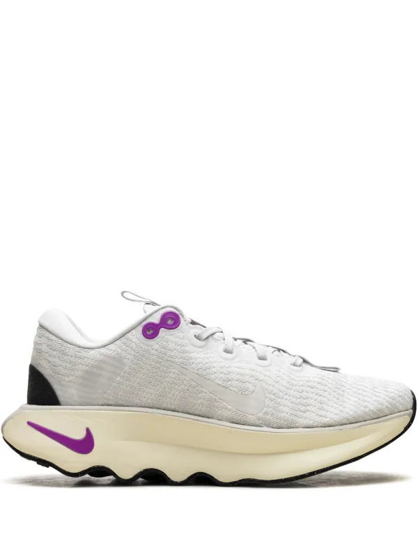 NIKE ☆ MOTIVA （27.5㎝）新品未使用 値引きしました！ Nike Motiva スニーカー | グレー | FARFETCH JP