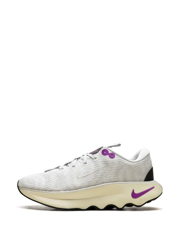 NIKE スニーカー グレー パープル　モティバ Nike Motiva スニーカー | グレー | FARFETCH JP