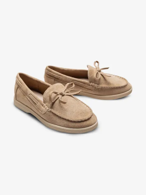 Moustache bow-detail loafers