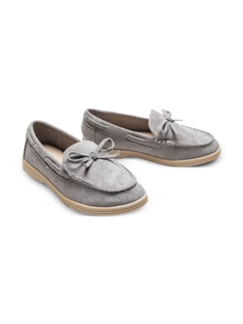 Moustache bow-detail loafers
