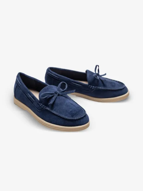 Moustache bow-detail loafers