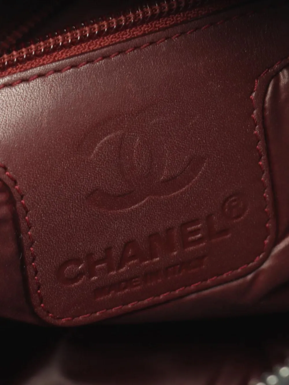 CHANEL 2013-2014 SMALL DIAMOND-QUILTED MESSENGER BAG