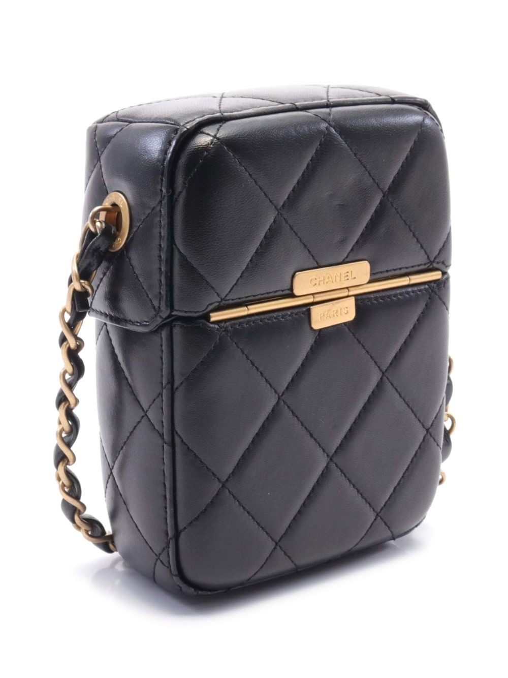 CHANEL Pre-Owned 2021 diamond-quilted shoulder bag - Zwart