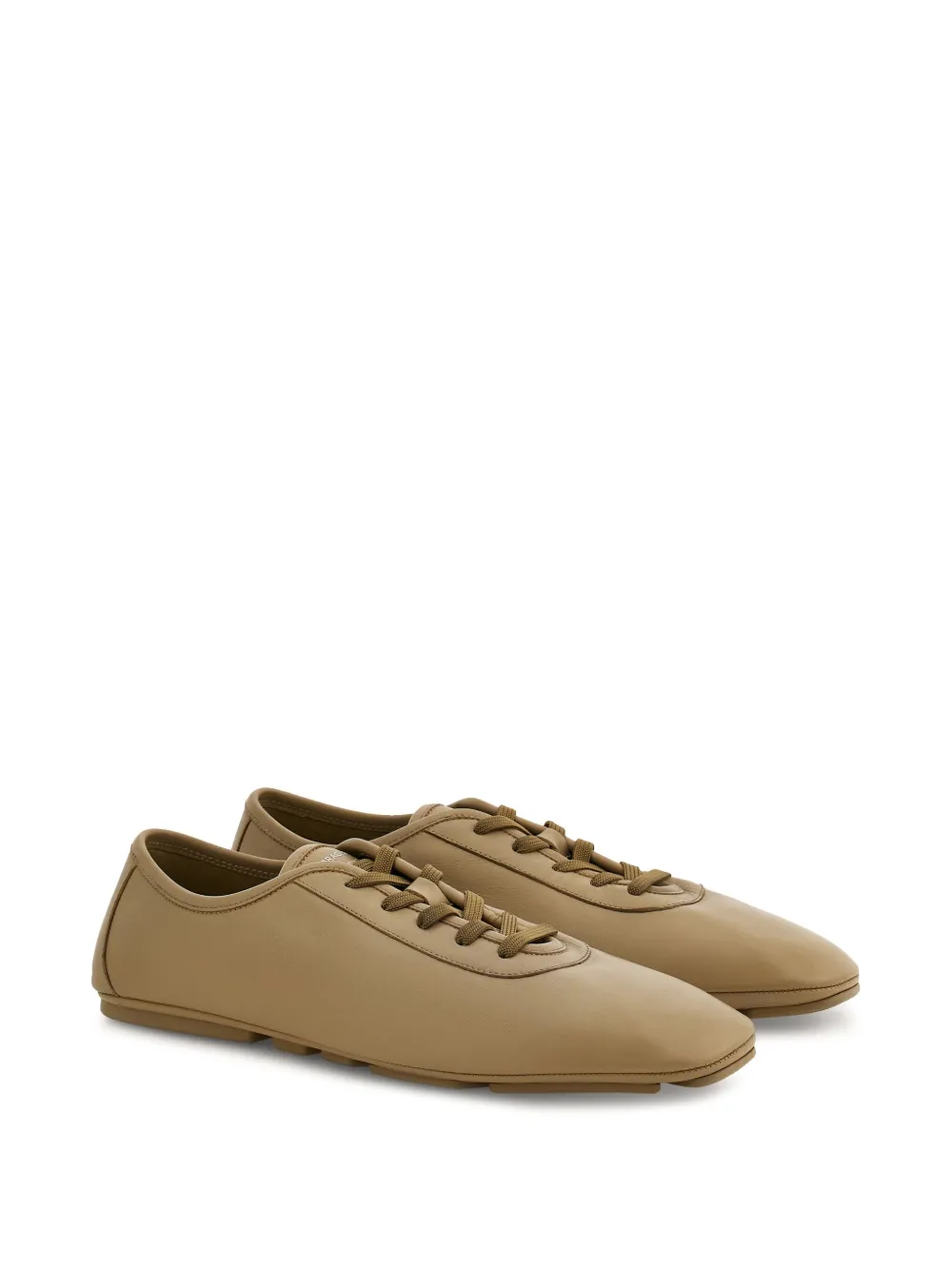 Ferragamo Schoenen met veters Beige