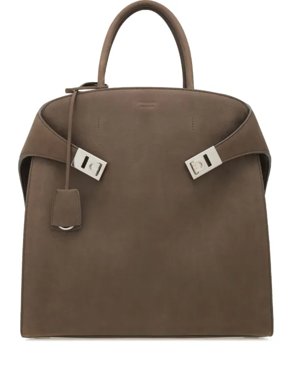 24AW new/FERRAGAMO ハグミディアムショルダーバッグ Bag Brown Hug handbag (L) - Women | Ferragamo