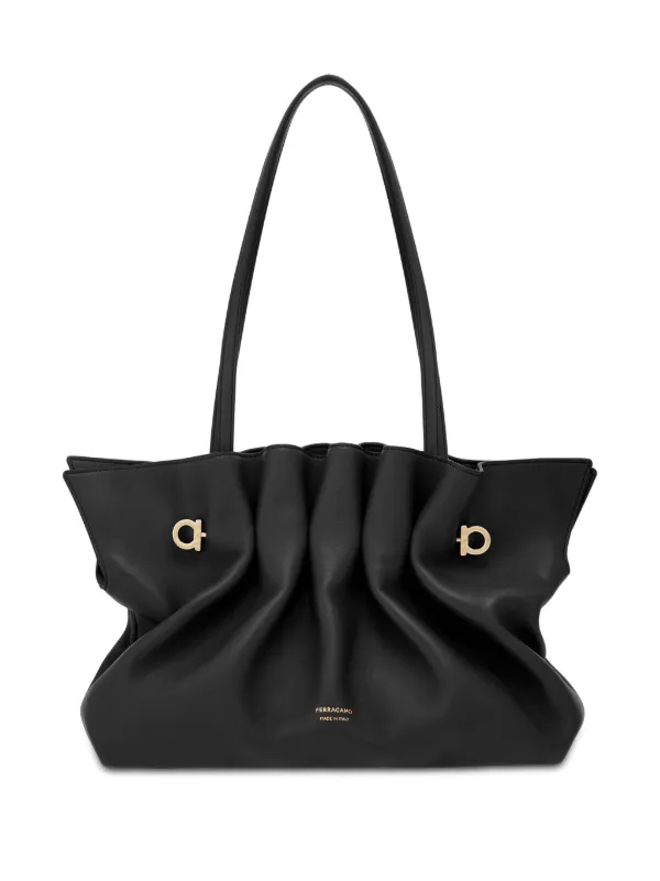 Ferragamo Ferragamo Soft-bag M in Black