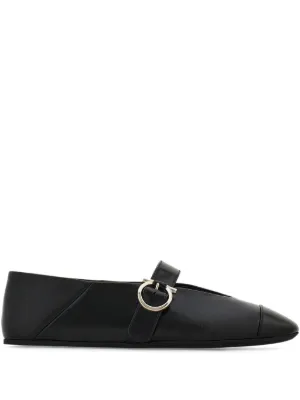 フェラガまモ　ヴァラ　51/2 グリッター フラットシューズ Ferragamo ニュー ヴァラ フラットシューズ | ニュートラル | FARFETCH JP
