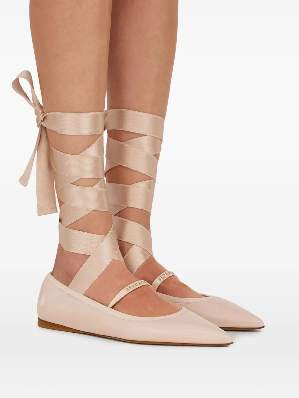 Ferragamo Leren ballerina's Roze
