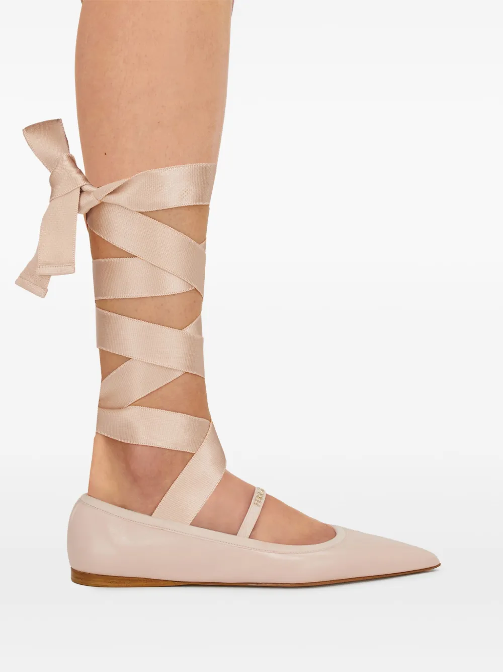 Ferragamo Leren ballerina's Roze