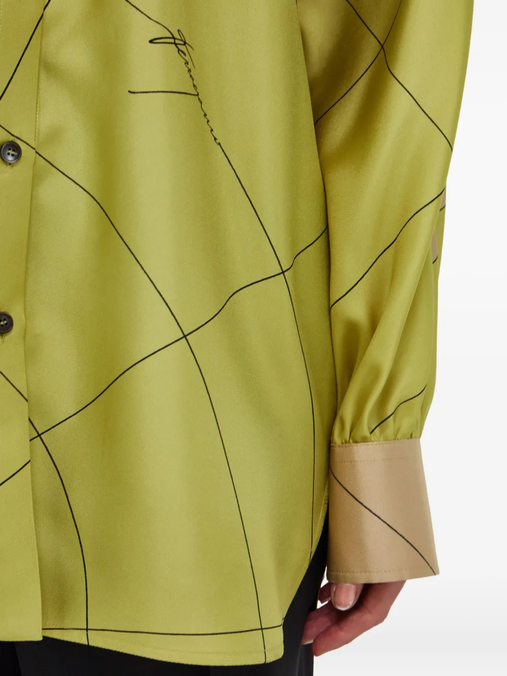 Ferragamo Zijden blouse met sjerpdetail Citronella Cement