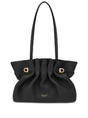 Ferragamo ソフト ガンチーニ ショルダーバッグ S | ブラック