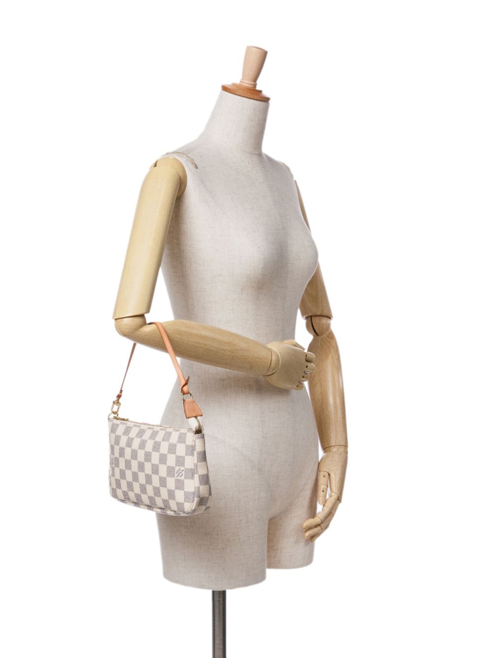 Louis Vuitton Pre-Owned 2019 Damier Azur Pochette Accessoires shoulder bag - White